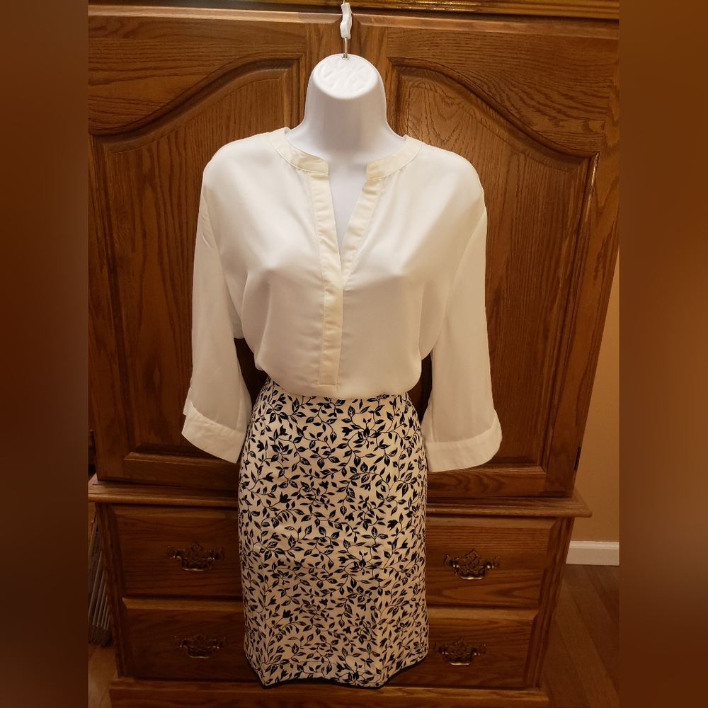 Grace Elements 100% Silk Skirt!